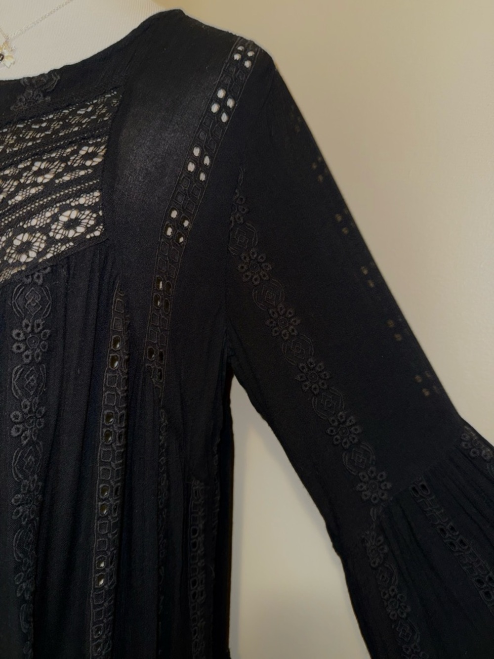 Free People Kiss Kiss Black Embroidered Lace Tunic,Size-Large - Picture 12 of 12